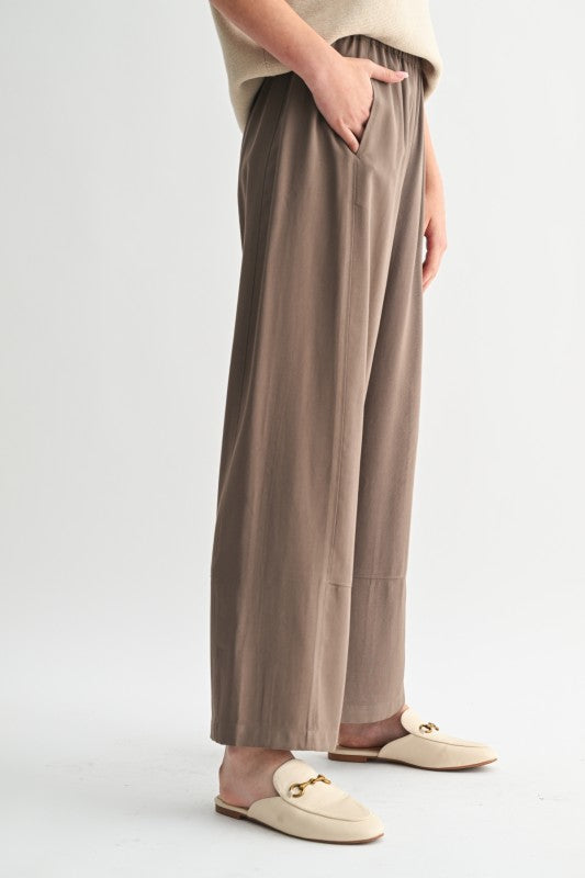 Weekend Wander Pant