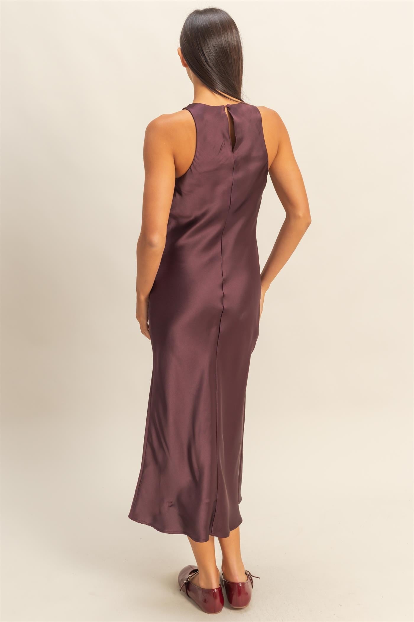 Look My Way Satin Sleeveless Midi Dress