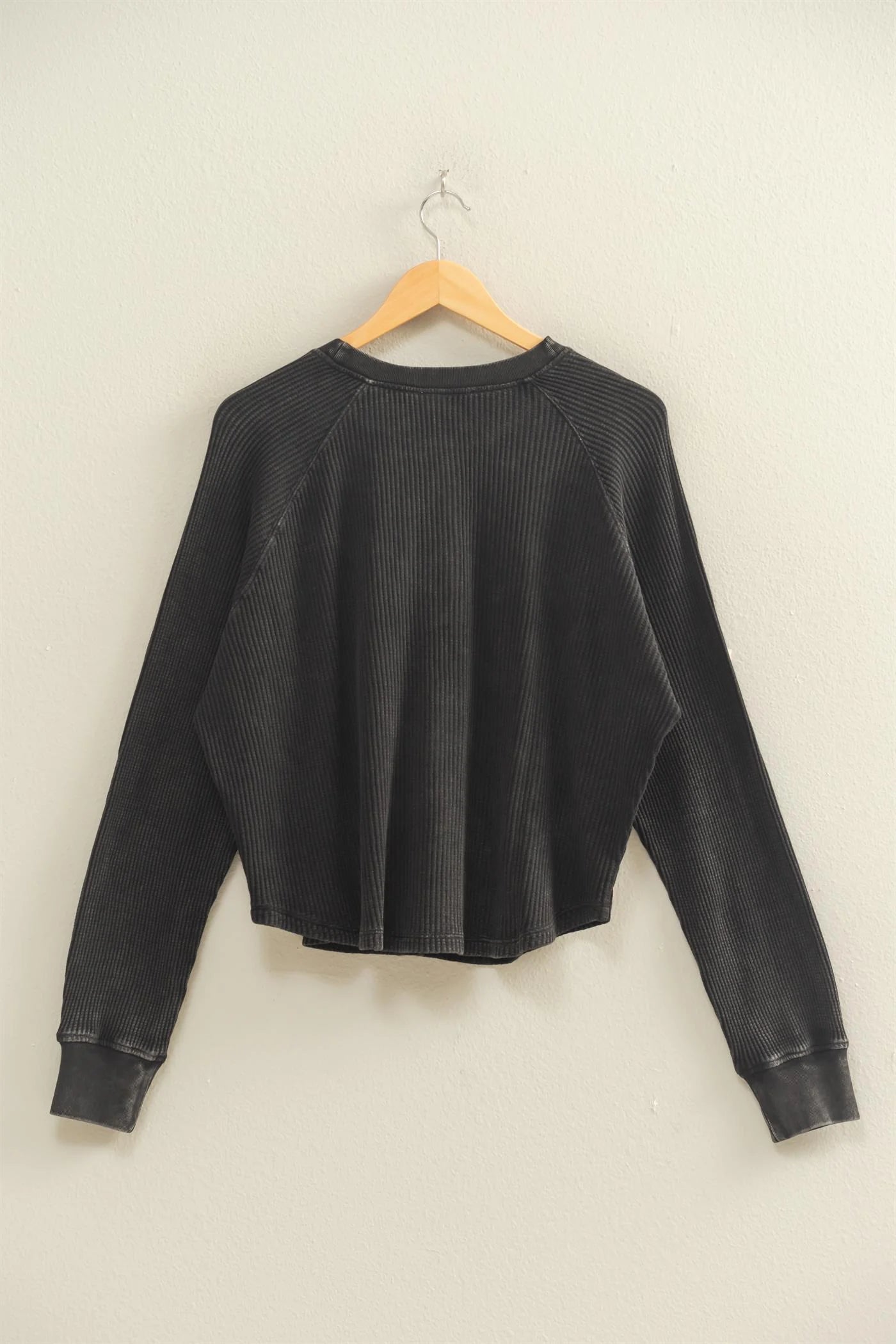 Mineral Washed Henley Waffle Raglan Sleeve Top