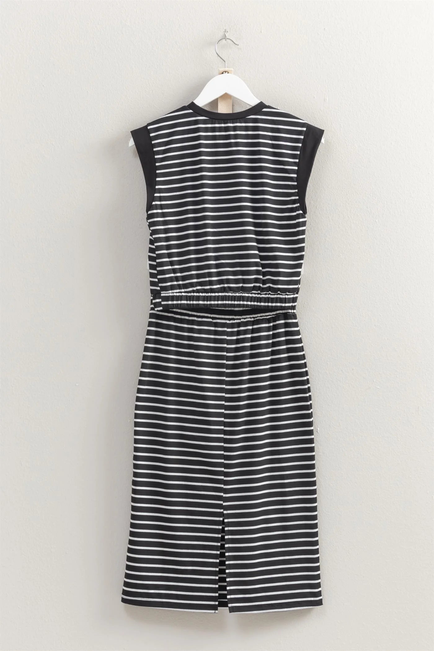 The Line Between Skirt