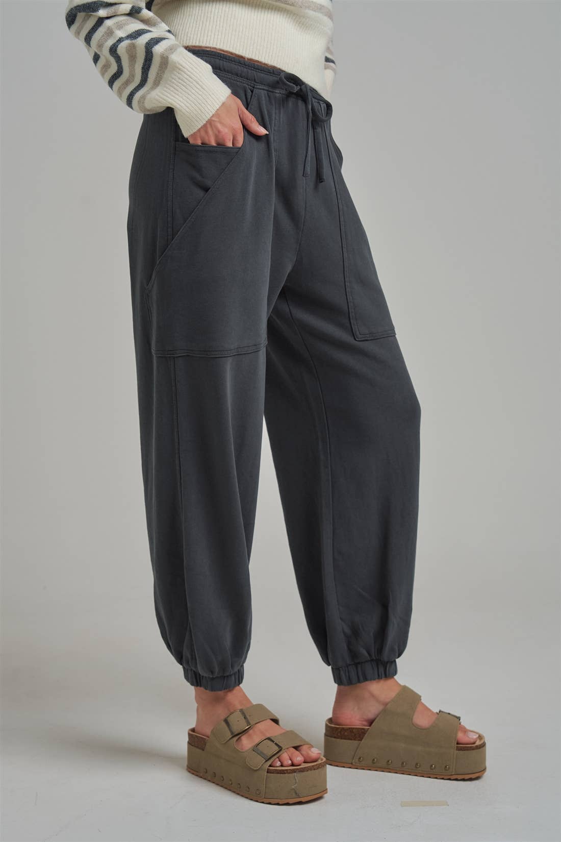 Apricot Lane Duluth Dakota cargo joggers in charcoal grey with an elastic drawstring waist and relaxed fit