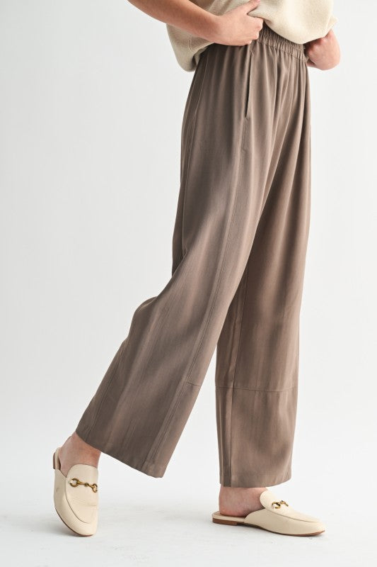Weekend Wander Pant
