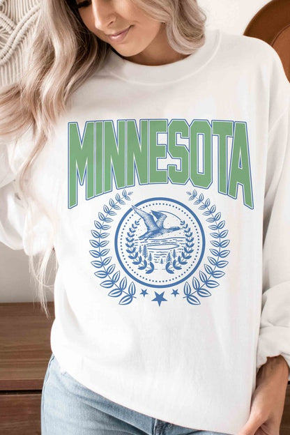 MINNESOTA STATE WREATH Graphic Sweatshirt